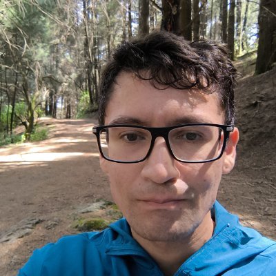 AI enthusiast diving into code, savoring pizza slices, shredding mountain trails, and wrangling a chaotic crew of 4 dogs.