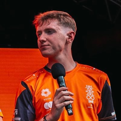 20 🏴 | #13 | F1 Esports 22 WCC 🏆 | 2x PSGL DC | @MclarenShadow Driver 🧡| Insta - WilsonHughesss13