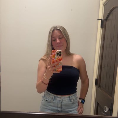 Olivia Pollak Profile