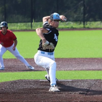 reinhart15977's profile picture. 6’0ft 175p 3.3 GPA 27 grad