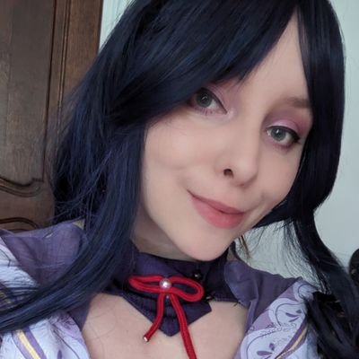 ♥️hi ──ヽ(。◕ܫ◕)人(◕ܫ◕。)ノ──♥️ and welcome here!! Cam girl, 23yo, sex addict, gamer, geek, French food lover. English/Français/Русский.