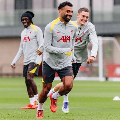Winners focus on Winning and Losers focus in Winners ⭕️🧠🥇 @LFC ❤️🫀 YNWA 🔴✊🏼❤️🩹🙌🏼 @carlosalcaraz 🫶🏼🌱🎾 (my old account was suspended 💔🪦)