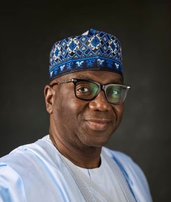 ٱهْدِنَا ٱلصِّرَٰطَ ٱلْمُسْتَقِيمَ ✨🤲. I Came From 90’s | NANS JCC KWARA P.R.O | Vice President @NGYouthAdvocate (NYA)❤️🇳🇬|