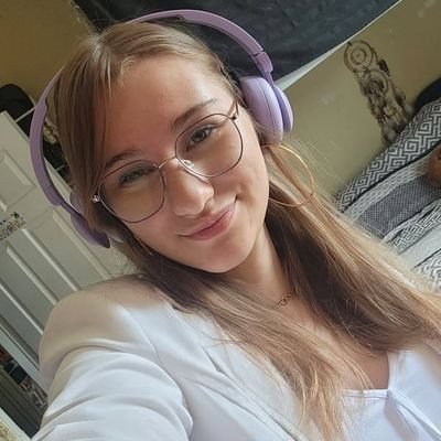 Single lady seeking meaningful connection.