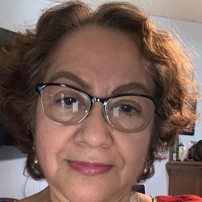 2016 Democratic Nominee, SecState, Senator, hair icon. Mom, Wife, Grandma x3, lawyer, advocate, fan of walks in the woods & standing up for our democracy.