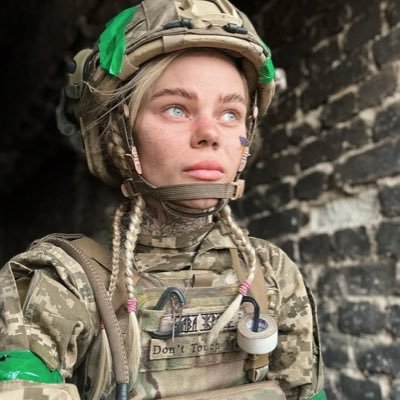 Я пишаюся своєю українською країною, І я відданий служінню своїм життям і служінню своїй країні з мужністю та стійкістю.🇺🇦🇺🇦💪