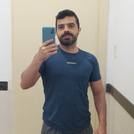 Biólogo por acidente, doutor em Genética e phD em humilhação. Gestor público em formação.
37 anos