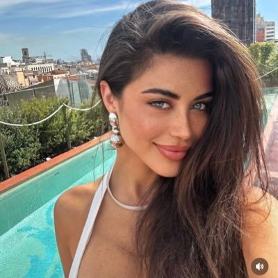 vumntt's profile picture. 🦚🪽🪬| classy by nature 🍸