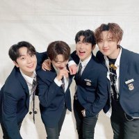 원래 계정 시범 운영 중 - 닭강정 임시계정 (@peach_is_truth2) 's Twitter Profile