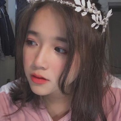 VioletBrow37007's profile picture. 