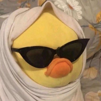 تحصلوني اتناقش واحيانًا اتهاوش فِ المنشنات.