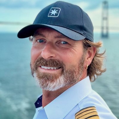 Captain and More ⚓️ Linking Sea and Shore.
Member of the @maersk_official Board of Directors #alwaysonboard