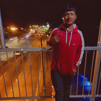 YoelSantos93434's profile picture. 