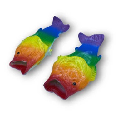 jamesensor25's profile picture. not gay nor a pair of fish shoes :/