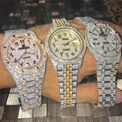 Luxury watches⌚️, chains ⛓️, bracelets, rings 💍, etc 📦🚚✈️