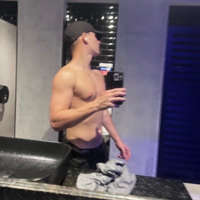 opwdro_'s profile picture. conteúdo+18 https://t.co/eQJcQ7skFH