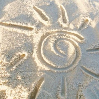 naianiig's profile picture. @_ksu biochemistry senior 👩‍🎓