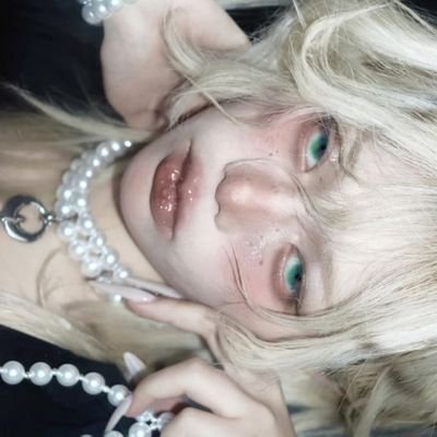 jadeS2_8's profile picture. ༺ ･ﾟ･♪ τнє οиє ωιτн ѕмαℓℓ ωιиgѕ ♪･ﾟ･༻