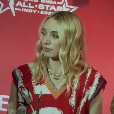 lttlefreakrry's profile picture. all this late night talking ୨୧