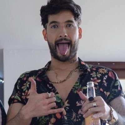 La mayoría de lo que pongo acá es broma, no se ataquen🤙🏻
Side: @mipetithot