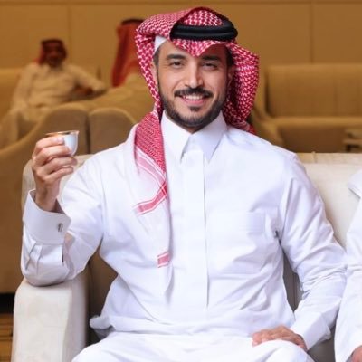 تنفيذي في شركة عائلية، شغوف بأحدث التقنيات والتطبيقات لتسهيل حياة الناس.