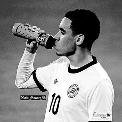 حسابي @JM10bav روحوا لي هناك انا لست متواجد هنا بعد الان👋🏻👋🏻👋🏻