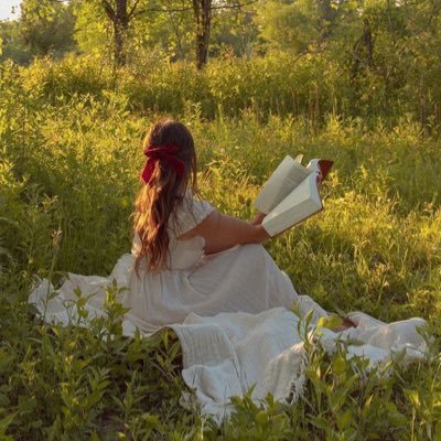 louiseebly's profile picture. 