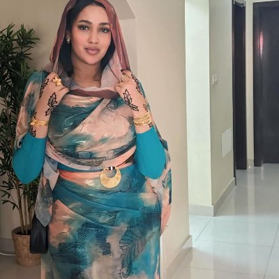 معجونة صبر وتعب💼🧠
Baking sweet memories in my kitchen
أم وموظفة وطالبة حياة هادية