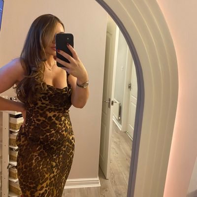 mistymoo715's profile picture. Spoilt Brat wants 20 to start talking with me     https://t.co/jcayRzxSZh