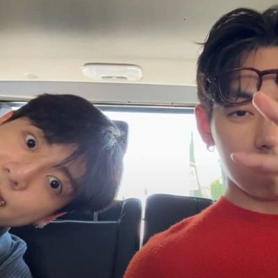 ThvLidya72818's profile picture. 