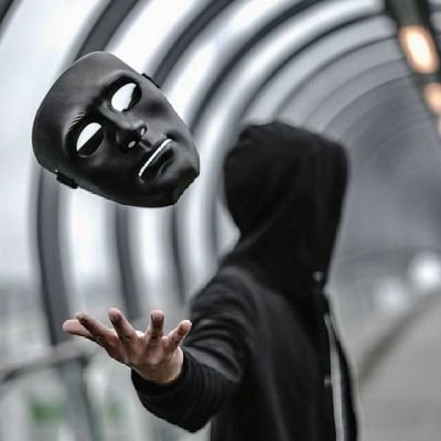 Ghost ⚡ | Web3 Explorer
Crypto Scalper 💹 | Football Lover ⚽
On-chain Hustler | Guided by Deen ☪️
No banks. Just blocks. No stress. Just sujood.