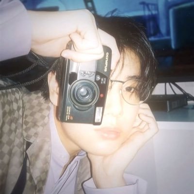 januarycherie's profile picture. can I be your chérie?