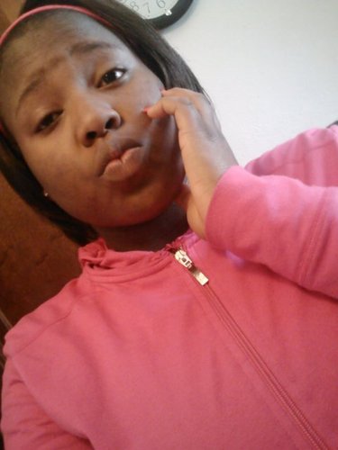 Im Cool , Fun Too Be Around . Smoke Too Much ` You Might Hear About Me & Jss Dont Know Who I Am Well Go Follow Me & Find Out 3 #Follow Me & I Follow Back :)