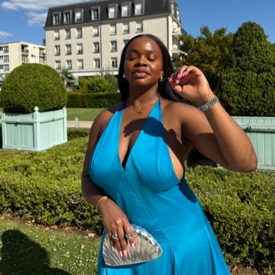 brise_r10's profile picture. Travel, food and enjoyment😌      https://t.co/uT4OZsTjcs