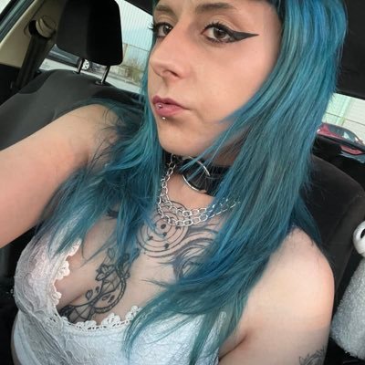 🦋
Chaos🌪️
《Mi cabeza es una puta rave~
Temet Nosce 🧠