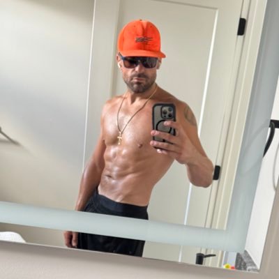 HexPlanner12's profile picture. Trophy Whitetail Enthusiast 🏹🦌Girl Dad👨‍👧‍👧Dramatic Impacter📈