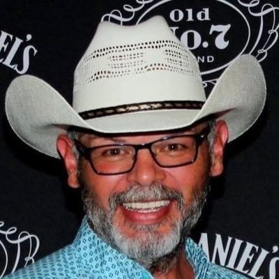 pvigil74's profile picture. Gay Bottom Man: NSFW, living my best life.