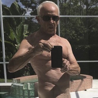 bin ein geiler alter 70 jähriger Wichser
ich liebe reife Männer
Männer 60+ kontaktiert mich