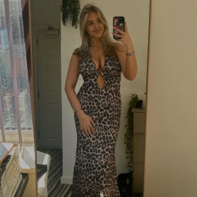 nadiapritchard1's profile picture. 