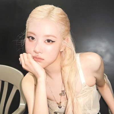 💢🥬 o‘ darling doLL ♡𓂂 かわいい! 👧🏻 ৎ₊ +99 ₊°𐂯 a peaceful sanctuary glistening with sweet sparkles 🅰️ cutie signal 🍎 dwelling in euphoria. ୨. 🧃🍭