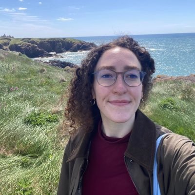 Incoming PhD student working on avian influenza | Interested in all things viruses & antiviral immunity | she/her 🔬🧬🦠