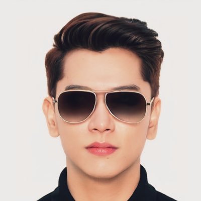 PoppingCrystals's profile picture. Just rerouted hoping to find joy amidst chaos. Slamming it while poppin’.