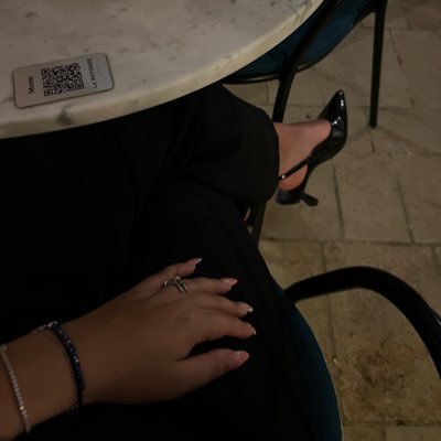La reine de ton cœur | Laisse ton ego à la porte, il ne te servira à rien ici.😋 https://t.co/pJHYHj8Lxj