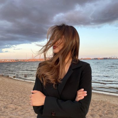 Hana_12332's profile picture. Fake Smiles, Pretty Lies. 
No Mask Can Hide the Truth.