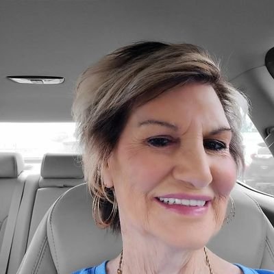 myrtlepowers's profile picture. 