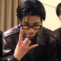m (@simstrck) 's Twitter Profile