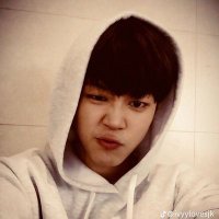 kingTan⁷ (@zmerieme2022) 's Twitter Profile