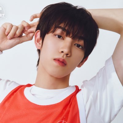 zheyifiles's profile picture. for #范哲逸 #판저이 🐼