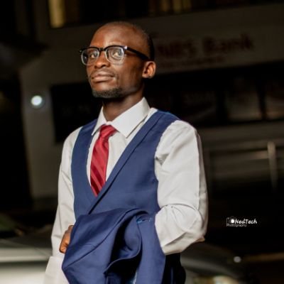 iconloxie's profile picture. Fullstack Developer and ICT Educator