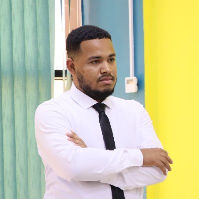 abdelkhaleq_me's profile picture. أحب الصالحين و لست منهم // لعلي أن أنال بهم شفاعة
و أكره من تجارته العاصي // و لو كنا سواءاً في البضاعة